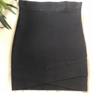 BCBGMAXAZRIA body con mini skirt